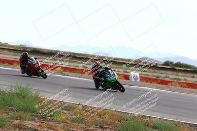 media/Apr-30-2023-CRA (Sun) [[020fcf5d43]]/Race 14-400 Expert-Amateur Superbike/